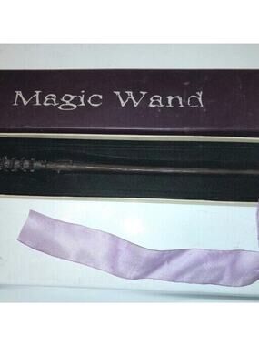Magic Wizard Wands White Sorcerer  - With Box - New Resin